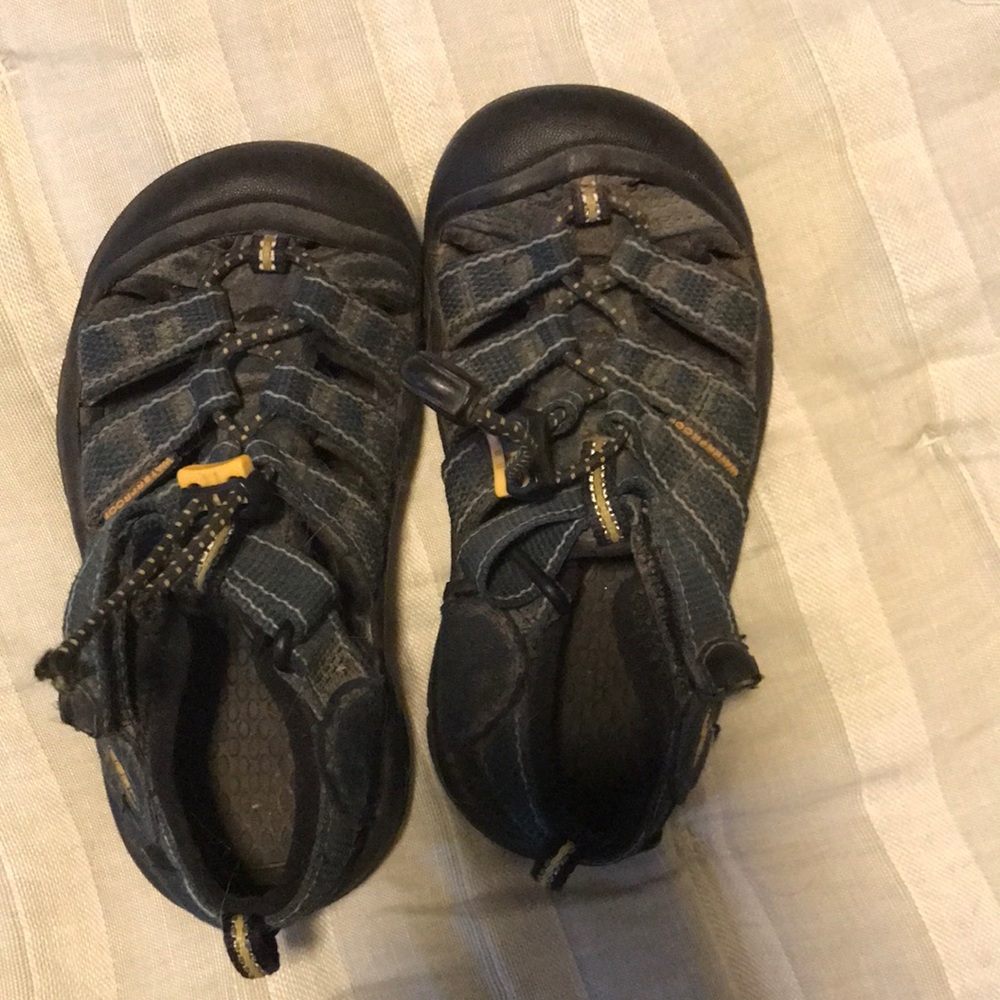 Keen Water shoes Size 10